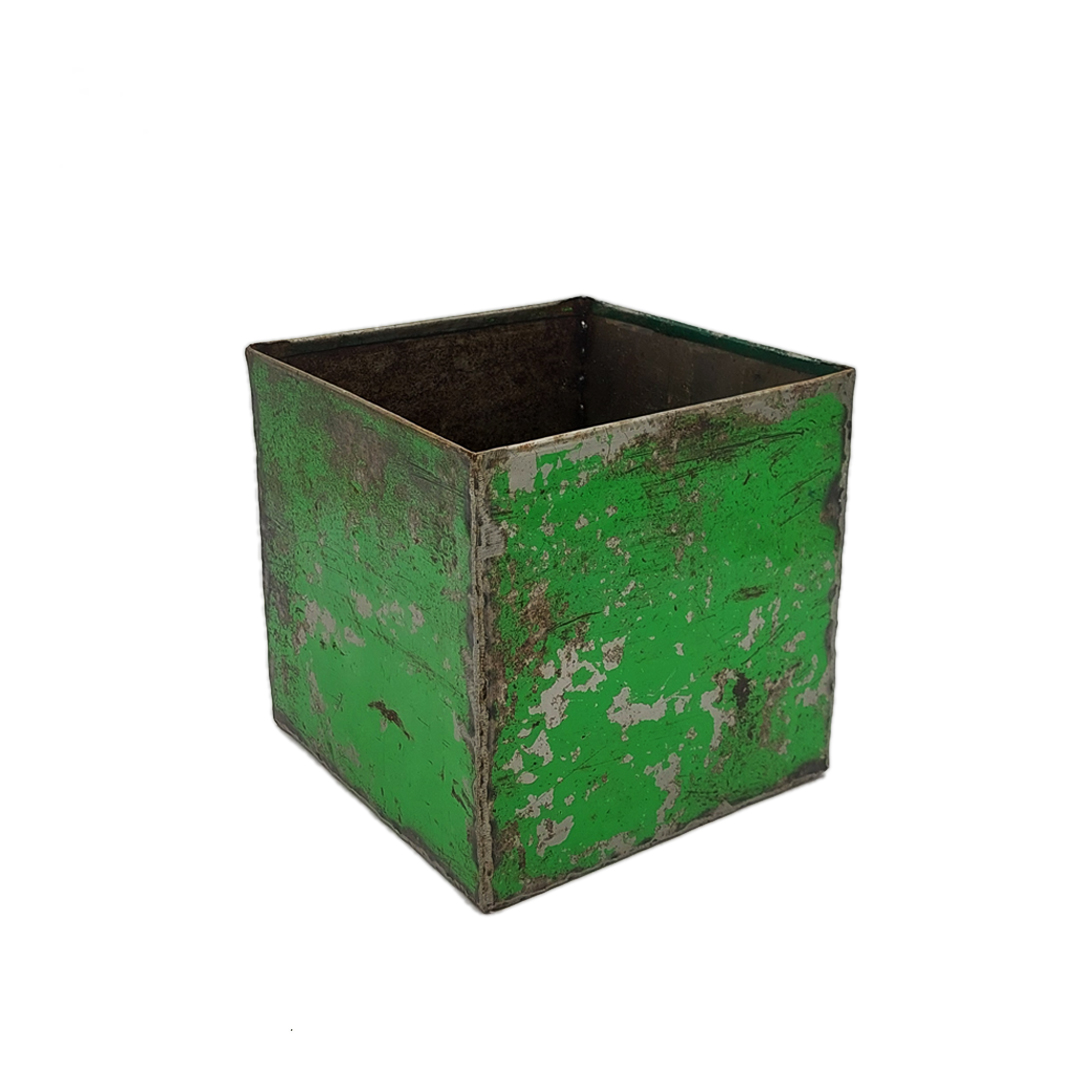 Blumentopf 30x30 cm aus recycelten Ölfässern Made in Burkina Faso