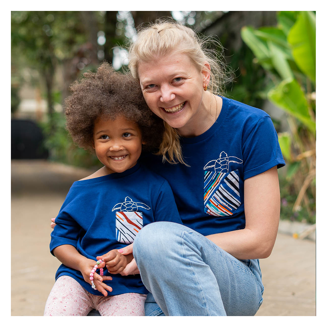 BABY-TURTLE Kinder Shirt Mitternachtsblau