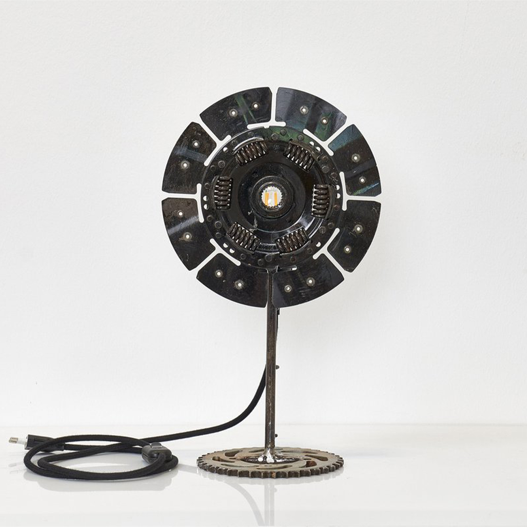 Upcycling Lampe aus Kupplungsscheibe 
Made in Burkina Faso